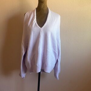 ASTR V-Neck Sweater in Light Purple